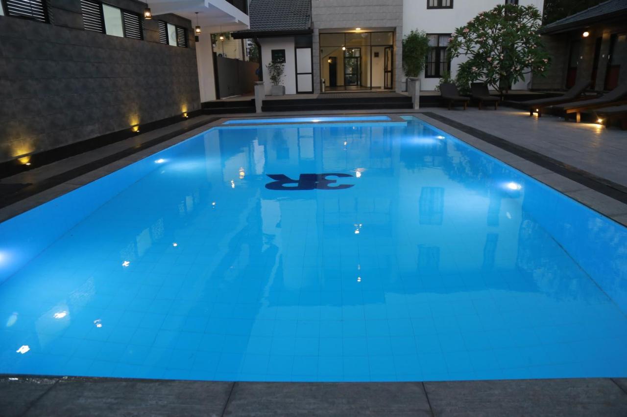3R Resort Negombo Luaran gambar