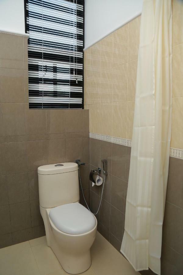 3R Resort Negombo Luaran gambar