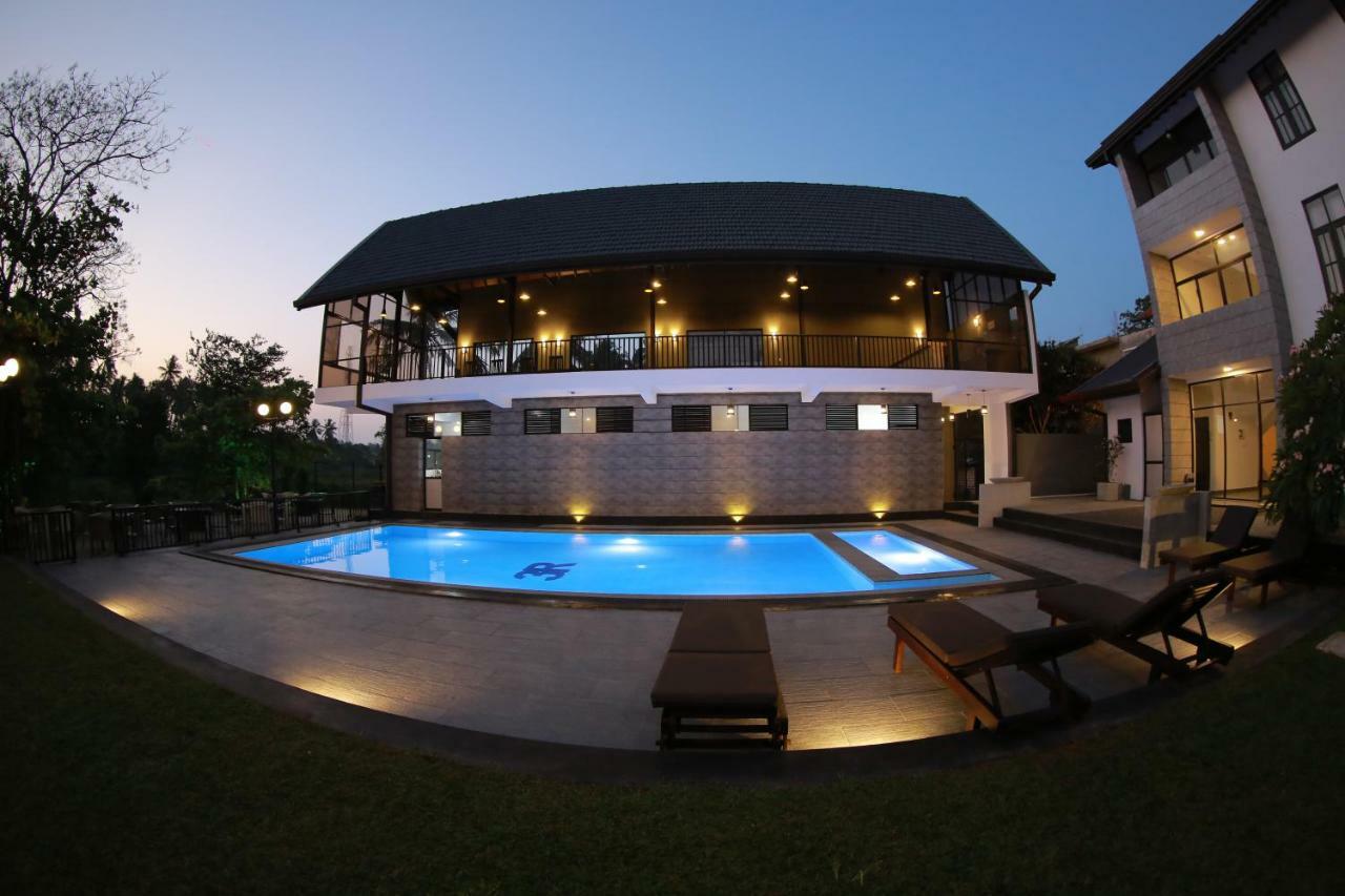 3R Resort Negombo Luaran gambar