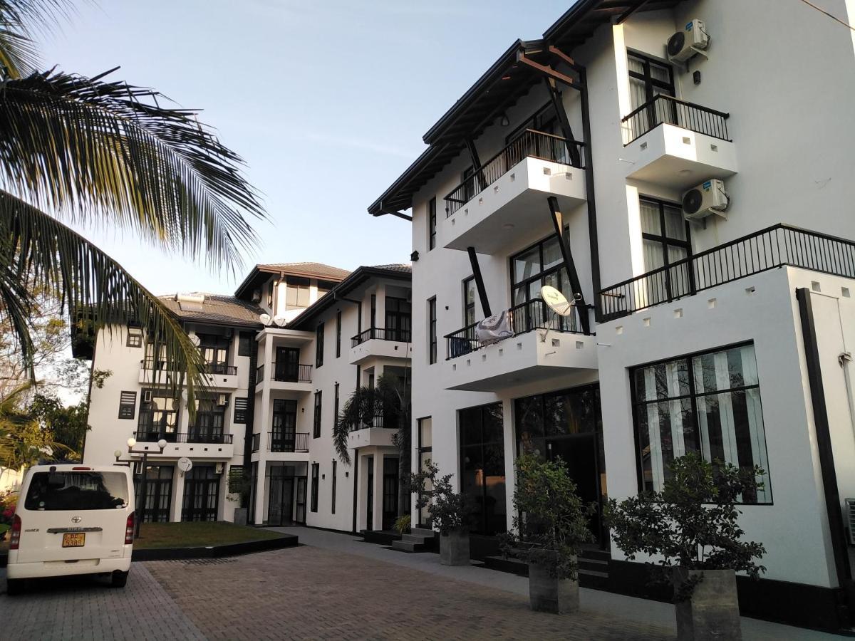3R Resort Negombo Luaran gambar